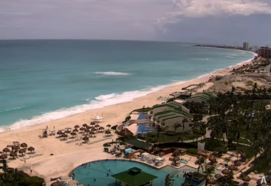 cancun despues de helen