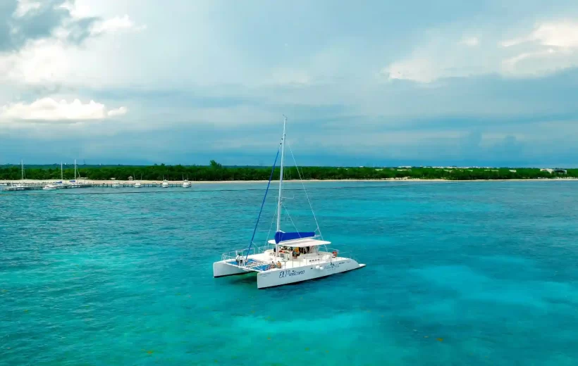 Catamaran & Reef Snorkel explora el Gran Arrecife Maya