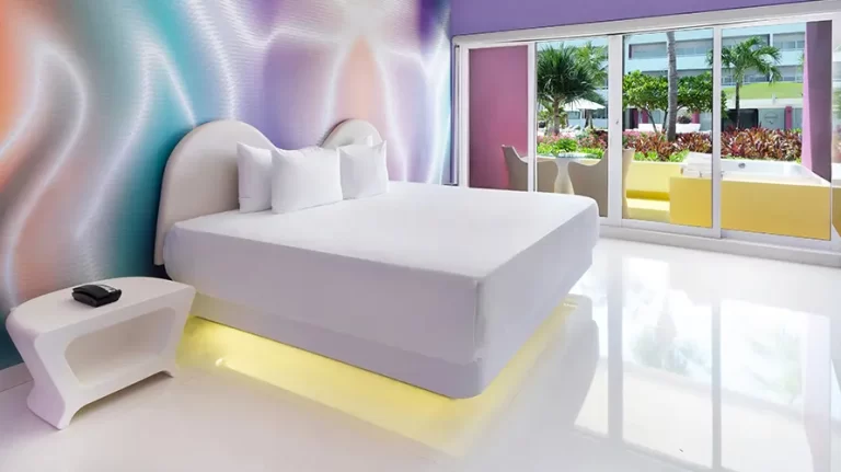 Plush Jacuzzi Room Temptation Cancun