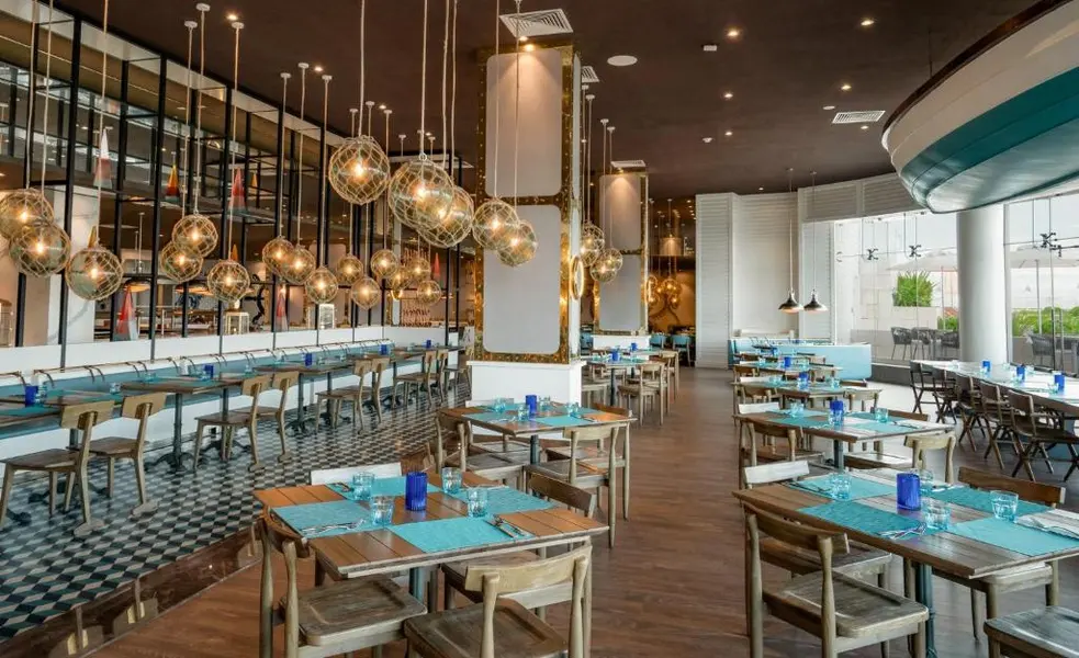 restaurante yack club hotel nickelodeon riviera maya